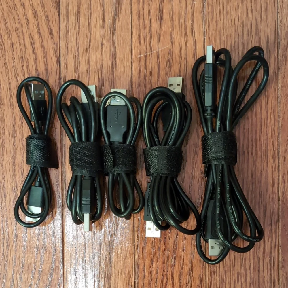 5 USB Female to Female Cables Black